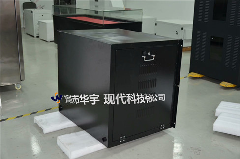 我司21號(hào)發(fā)貨浙江，為浙江某公司提供定制款恒溫恒濕戶(hù)外投影儀安裝柜(圖3)